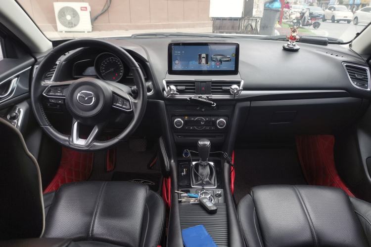 Used Mazda 3 Axela 2017 Sedan 2.0L Automatic Prestige Model China V Standard Center Console