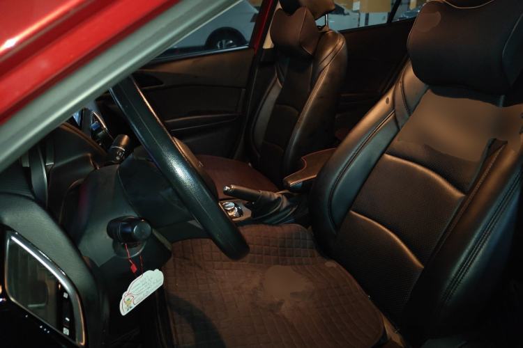 Used Mazda 3 Axela 2014 Sedan 1.5L Automatic Comfort Model Left Front Seat