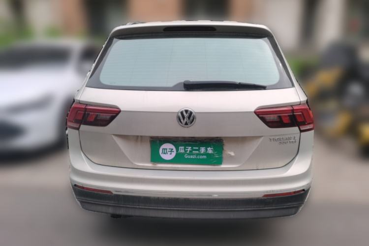 Used Volkswagen Tiguan L 2017 330TSI Automatic Two-Wheel Drive Luxury Edition Rear