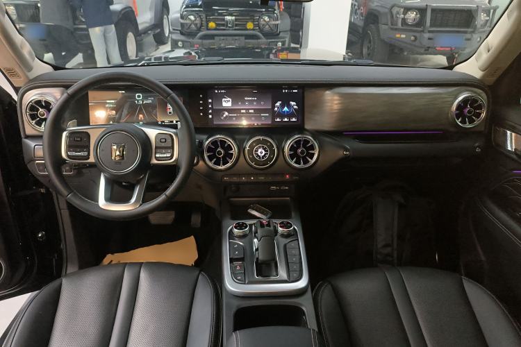 Used Tank 300 2023 Off-Road Edition 2.0T Conqueror Center Console