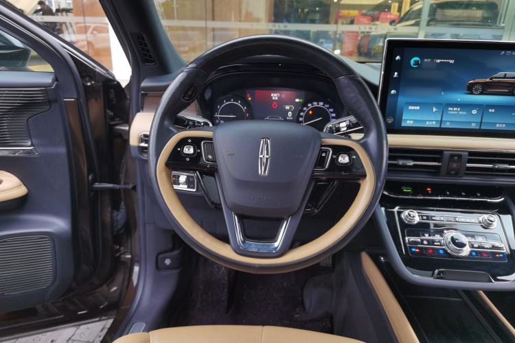 Used Lincoln Corsair 2020 2.0T Two-Wheel Drive Luxury Edition Steering Wheel