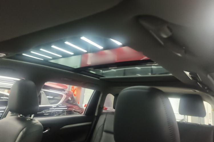 Used Toyota Highlander 2018 2.0T Four-Wheel Drive Luxury Edition 7 Seats China V Emission Standard
