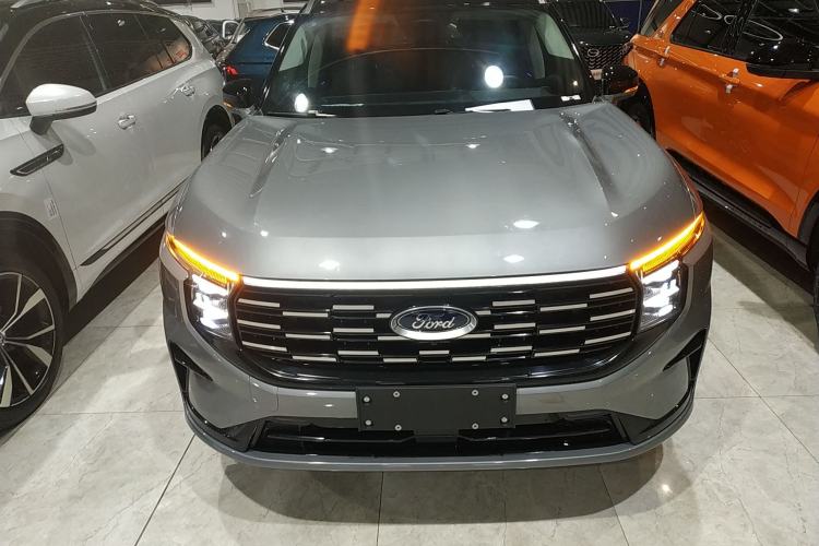 Used Ford Edge 2025 Ford Explorer L 2.0T EcoBoost E-Hybrid Four-Wheel-Drive 7-Seater Supreme Model