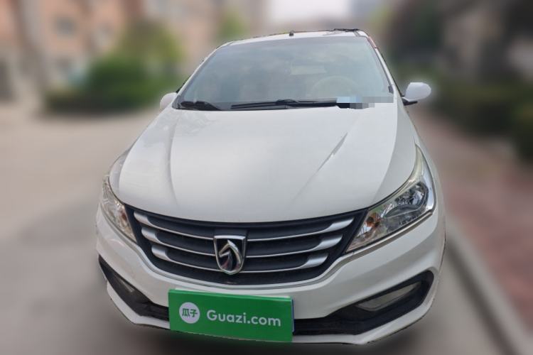 Used Baojun 310 2016 1.2L manual Comfort trim level Front