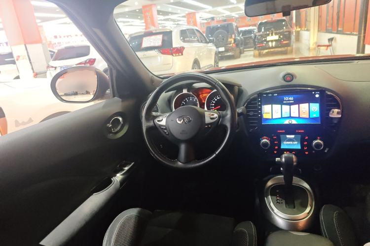 Used Infiniti ESQ 2014 1.6L Spontaneous Edition