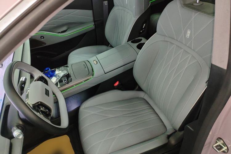 Used Geely Galaxy E8 2025 700 km Long-Range Intelligent Driving Version
