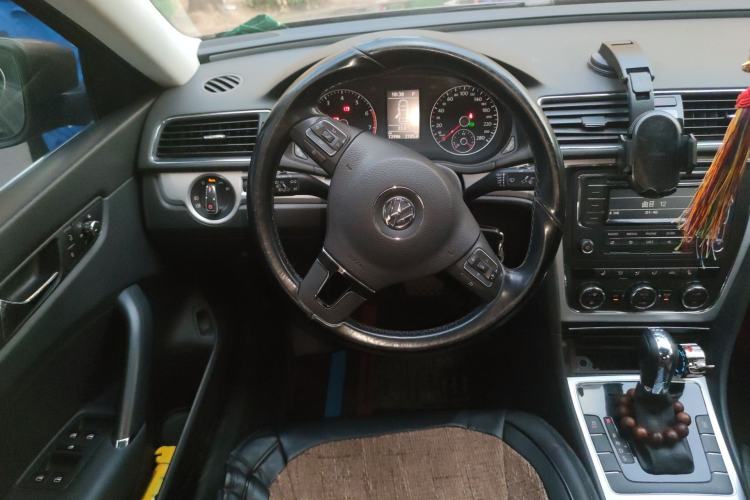 Used Volkswagen Passat 2015 1.4TSI DSG Prestige Edition Steering Wheel