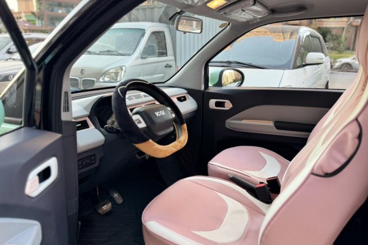 Used Chery QQ Ice Cream 2022 120km Conical Shape Lithium Iron Phosphate