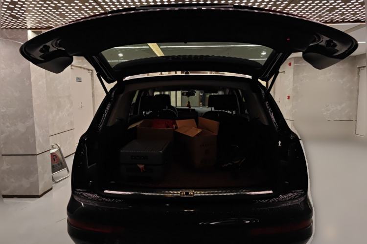 Used Audi Q7 2015 35 TFSI Ambition Edition Trunk