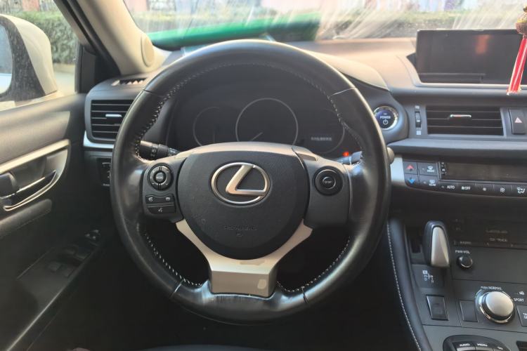 Used Lexus CT 2017 CT200h Comfort Edition Monochrome China V Standard