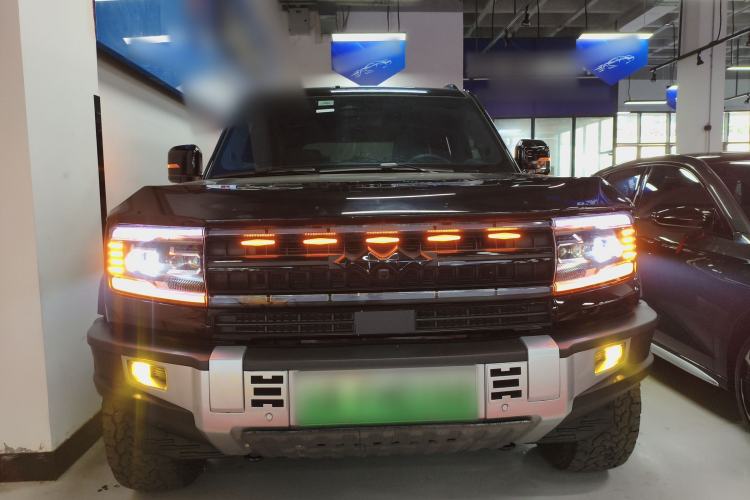 Used Formula Leopard 5 2023 Cloud Ride Flagship Edition
