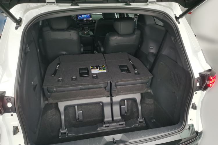 Used Toyota SIENNA 2023 2.5L Hybrid Comfort Edition
