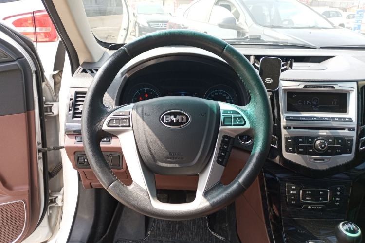 Used BYD Surui 2015 1.5L Manual Comfort Model

