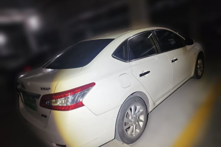 Used Nissan Sylphy 2014 1.6XV CVT Deluxe Edition
