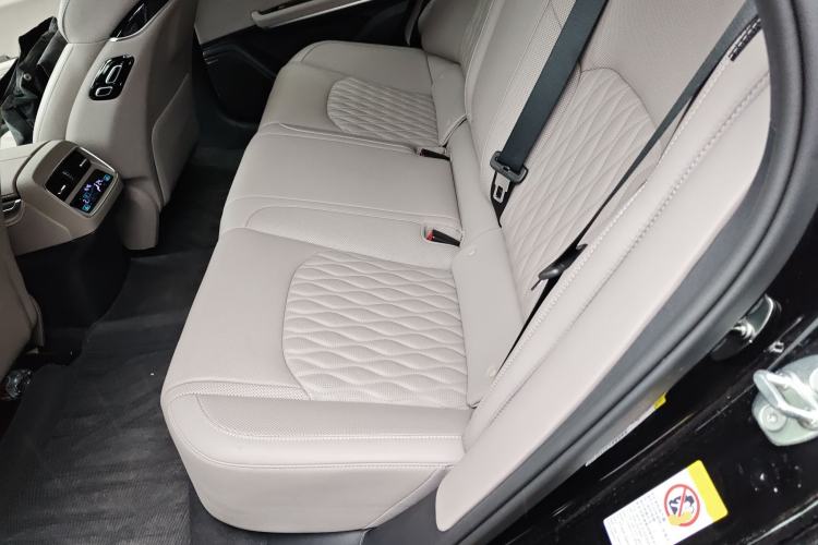 Used BYD Han 2025 DM-i 125KM LiDAR-Powered Intelligent Driving Model
