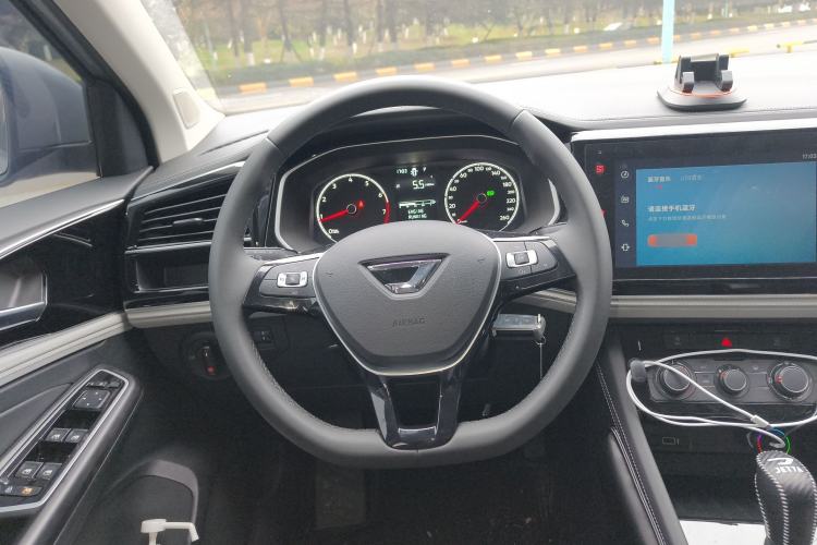 Used Jetta VS5 2024 280TSI Automatic Pioneer Edition Steering Wheel