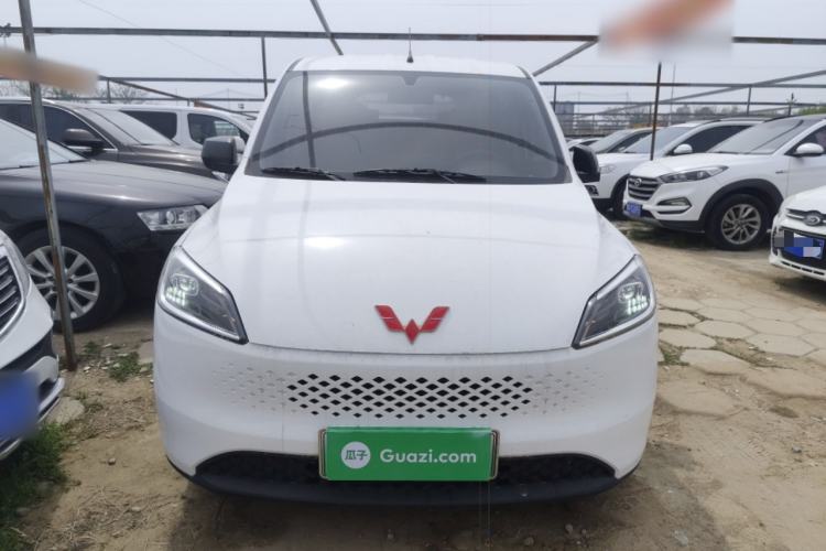 Used Wuling Hongguang New Energy 2025 Extended-Range Hybrid 50KM Comfort Version Front