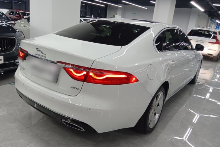 Used Jaguar XFL 2020 XFL 2.0T P200 Two-Wheel-Drive Elite Edition Rear Right 45 Deg