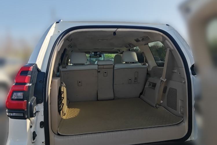 Used Toyota Prado  Trunk
