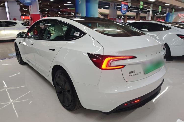 Used Tesla Model 3 2023 Rear-Wheel-Drive Version
