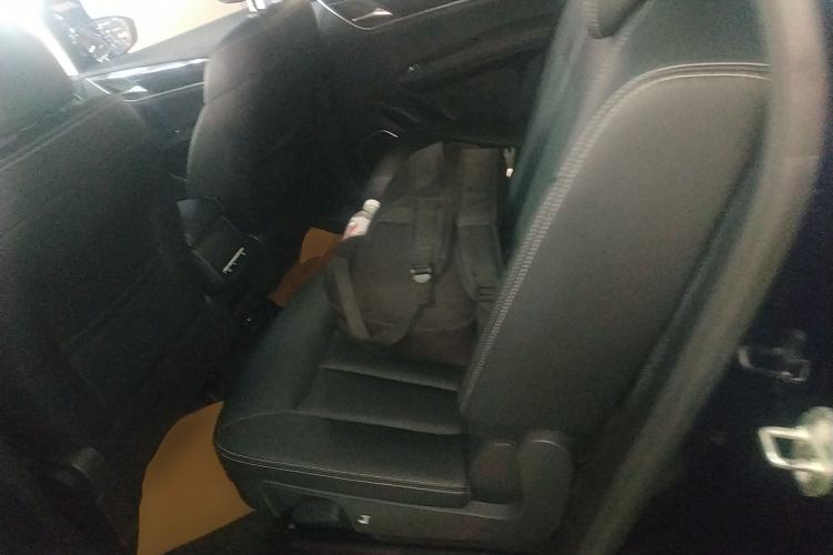 Used BYD Song MAX 2017 1.5T Automatic Smart Connect Elite 7-Seater Left Rear Seat