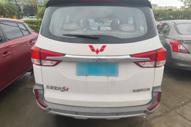 Used Wuling Hongguang 2016 1.5L S1 Deluxe Model China V-standard
