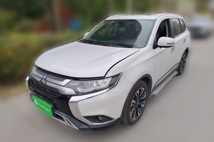 Used Mitsubishi Outlander 2019 2.0L Two-Wheel Drive Comfort Edition 5 Seats China VI Standard