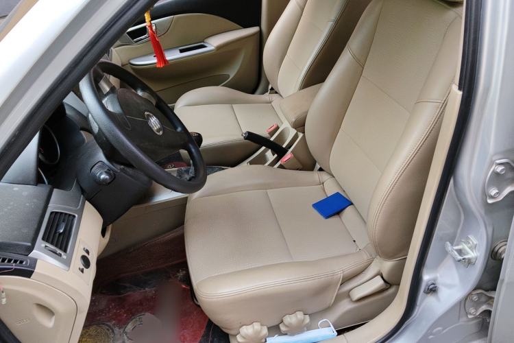 Used Buick Excelle 2013 1.5L Manual Classic Model
