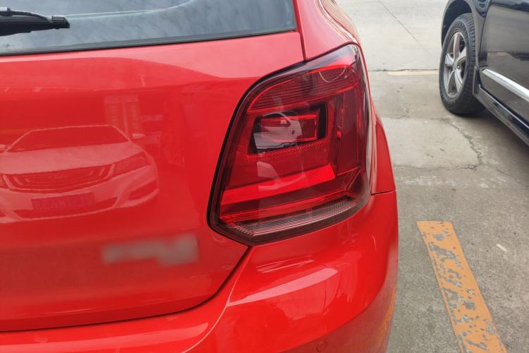 Used Volkswagen Polo 2016 1.6L Automatic Comfort Model Right Rear Taillight