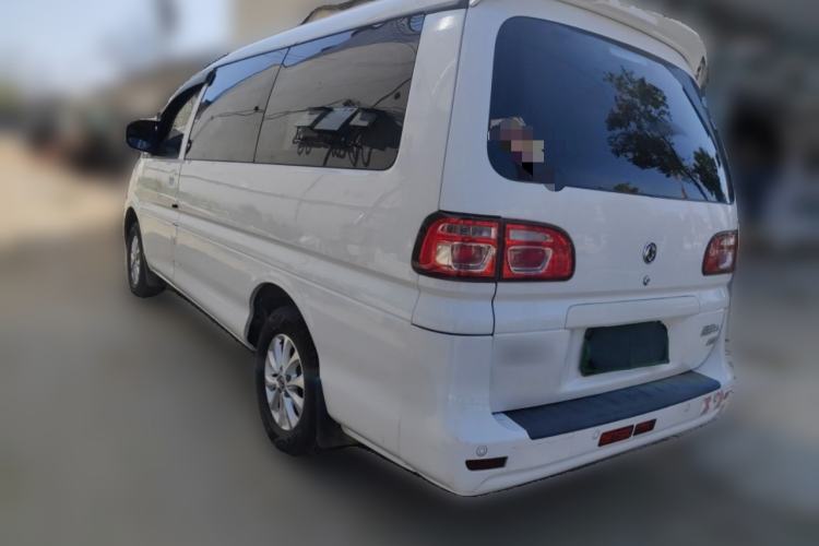 Used FORTHING Lingzhi 2017 M5L 1.6L 7-Seater Comfort Model
