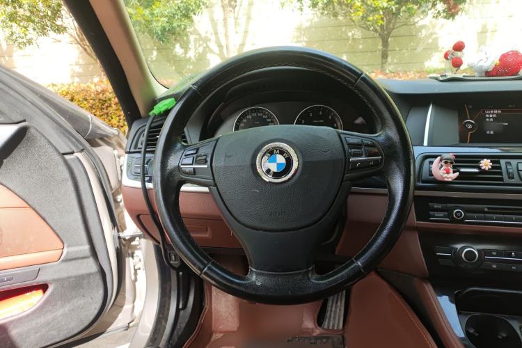 Used BMW 5 Series 2014 520Li Elegant Model Steering Wheel