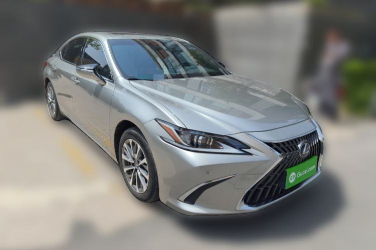 Used Lexus ES 2022 300h Excellence Edition