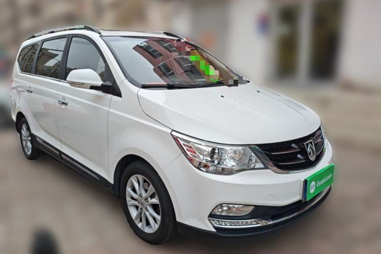 Used Baojun 730 2016 1.8L iAMT Luxury Model 7 Seats Front Right 45 Deg