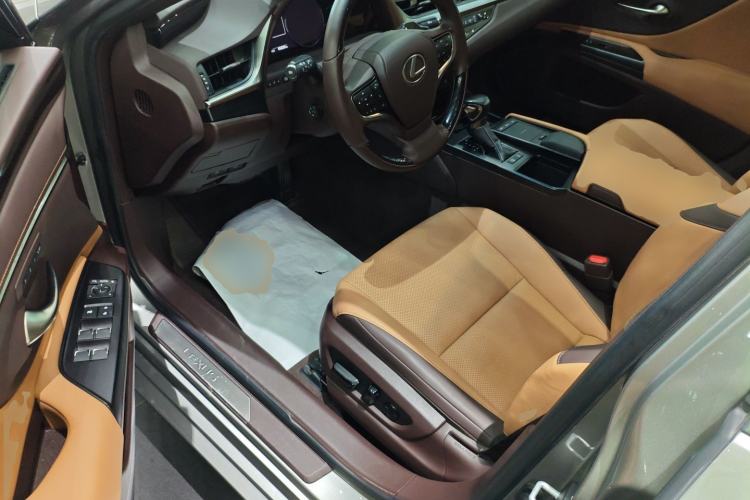 Used Lexus ES 2020 200 Luxury Edition