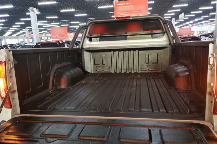 Used Changan Hunter 2024 Warrior Edition Luxury Model Dual-Motor All-Wheel Drive with Extra-Long Cargo Box