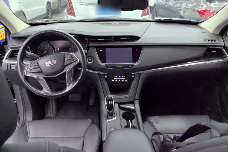 Used Cadillac XT5 2018 25T Luxury Model