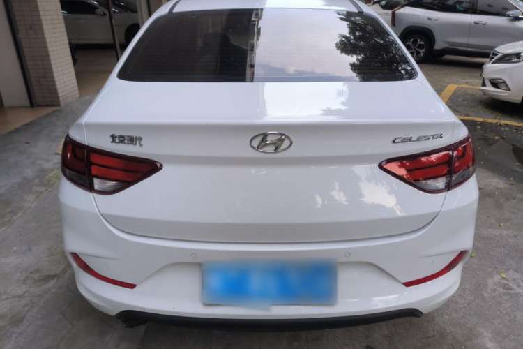 Used Hyundai Celesta 2017 1.6L Automatic Enjoyment Version GLS

