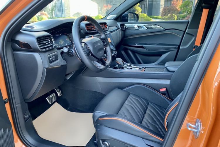 Used Lynk & Co 02 Hatchback 2021 2.0TD Halo Interior 3