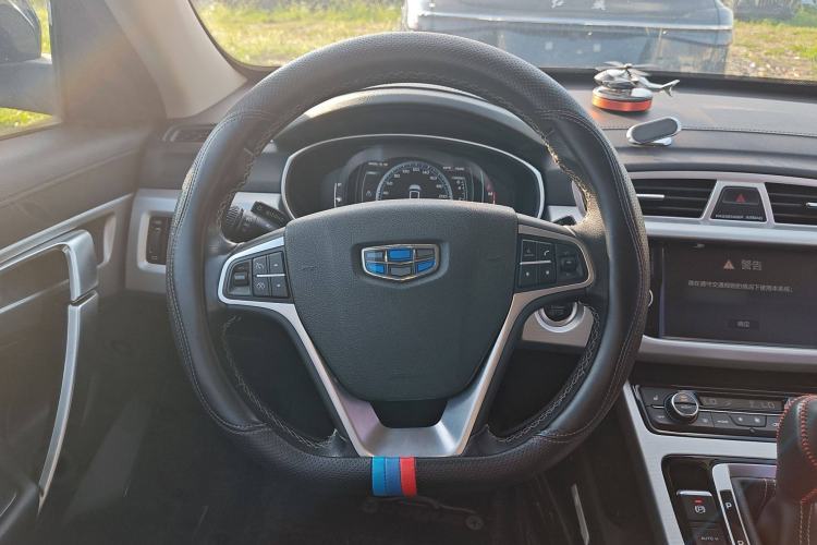 Used Geely Auto Emgrand X7 Sport 2016 1.8TD Automatic All-Wheel Drive Smart Version Steering Wheel
