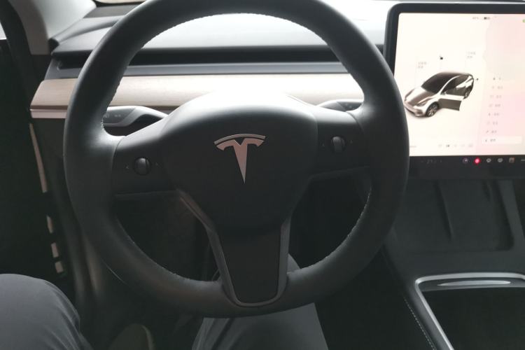 Used Tesla Model Y 2022 Revised Version Rear-Wheel Drive Steering Wheel