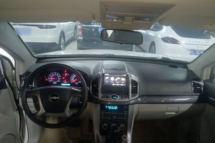 Used Chevrolet Captiva 2014 2.4L Two-Wheel Drive City Edition 5 Seats Center Console