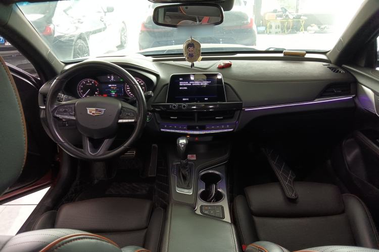 Used Cadillac CT4 2020 28T Elite Edition Center Console