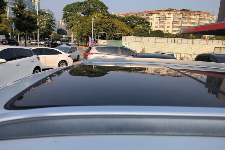 Used Cadillac XT4 2018 28T Two-Wheel Drive Tech Version