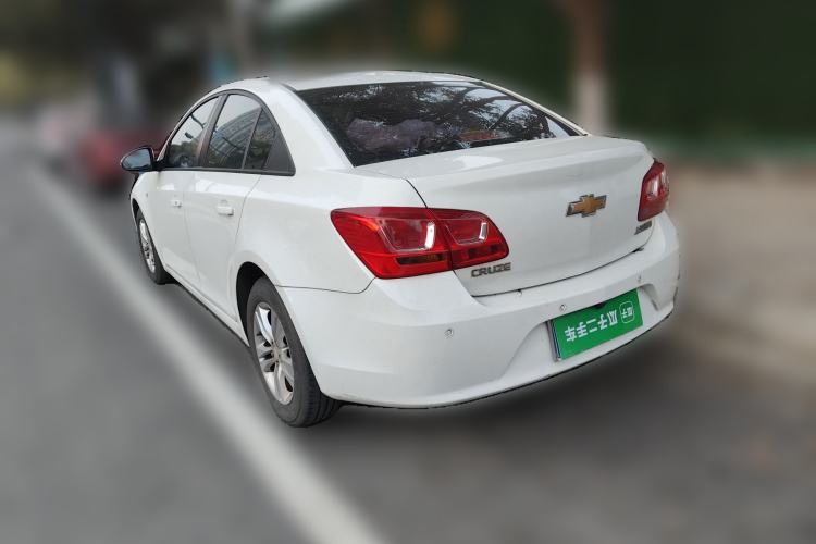 Used Chevrolet Cruze 2015 1.5L Classic SE MT
