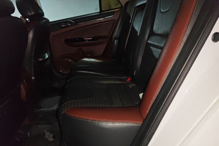 Used BYD Surui 2015 1.5L Manual Luxury Model
