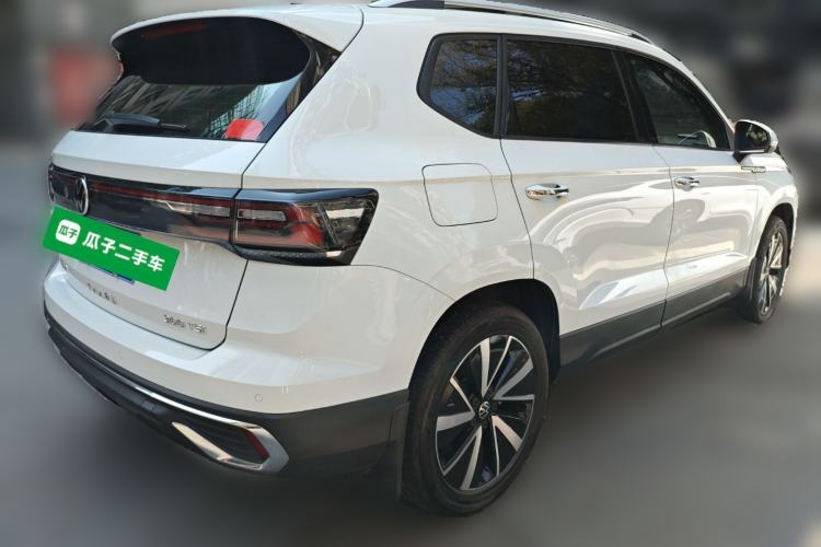 Used Volkswagen Tharu 2023 300TSI Two-Wheel-Drive Moonlight Edition