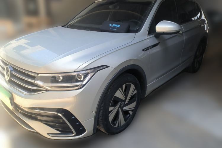 Used Volkswagen Tiguan L 2023 330TSI Automatic Two-Wheel Drive R-Line Enjoyment Edition Guazi used car, China used car export, Used car for sale, Used cars, Cheapest cars for sale