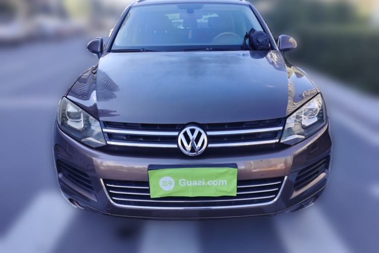 Used Volkswagen Touareg 2011 3.0 TSI High-End Version Front