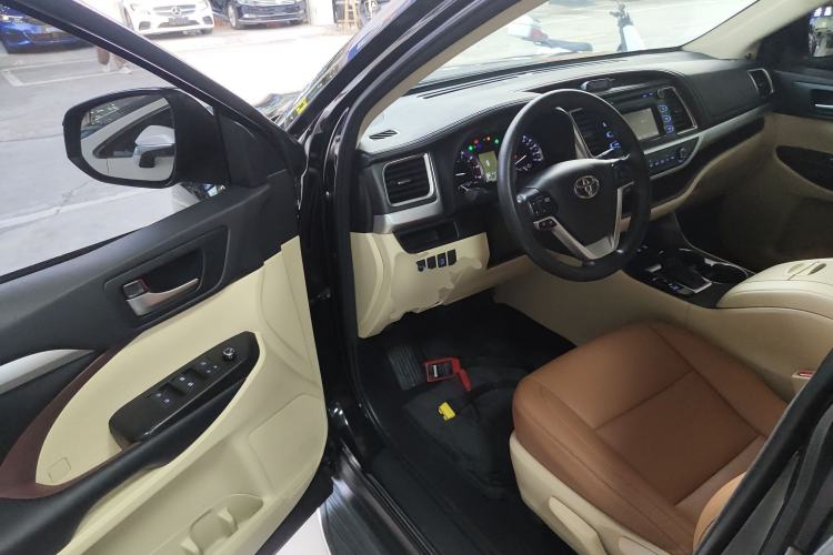 Used Toyota Highlander 2017 2.0T Four-Wheel Drive Elite Edition 7-Seater
