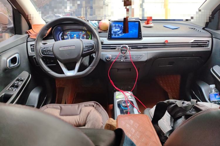 Used Dayun Yuehu 2021 32.85 kWh Two-Wheel-Drive Sprite Version Center Console